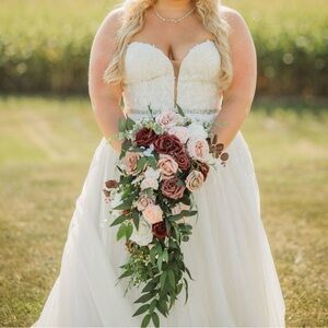 Elegant Floral bridal bouquet ling moments flower burgundy, pink, white rose
